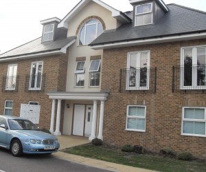 Luxury furnished 1 bed modern flat To Let